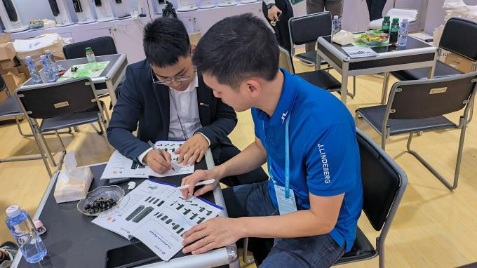 "ليلي ويز" قفل ذكي ضد المياه بصمات الأصابع "تيت لوك" "تويا" التعرف على الوجه "واي فاي" قفل باب ذكي ثلاثي الأبعاد "مع كاميرا "واي فاي" 36